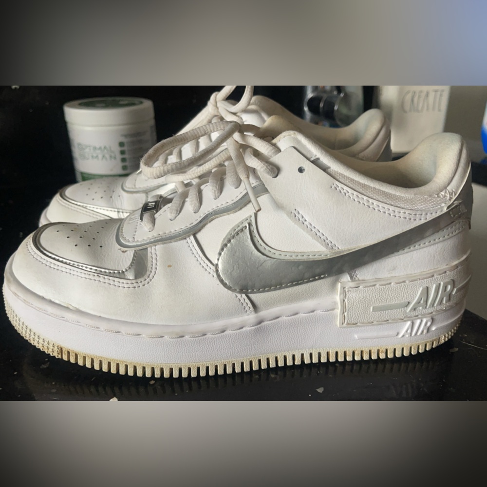 Nike Women's Sneakers - White and Silver